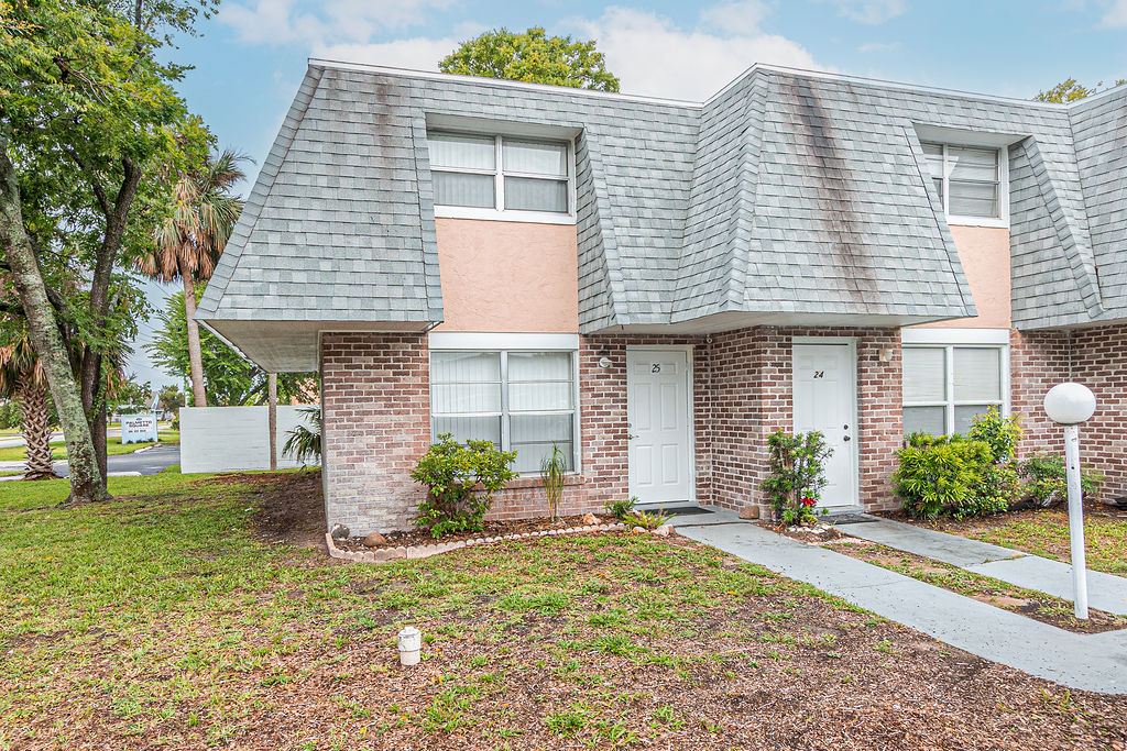 1610 South Palmetto Avenue - 1