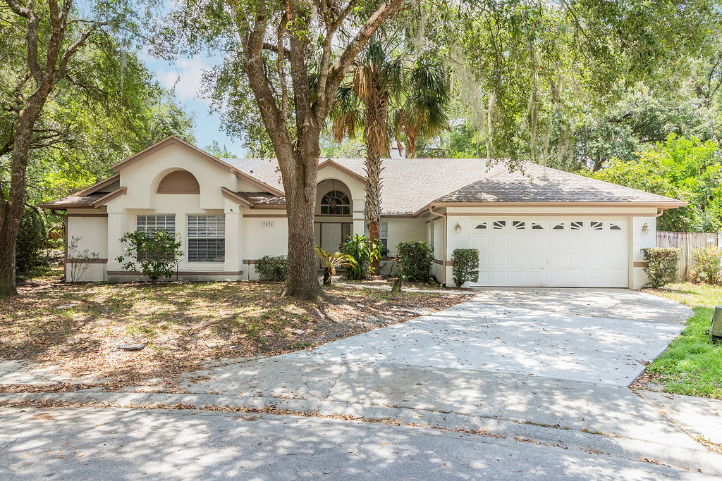 1425 Whispering Woods Way