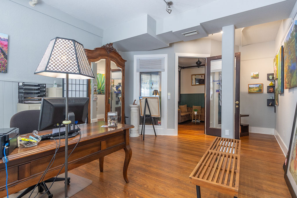 442 East New York Avenue - 1