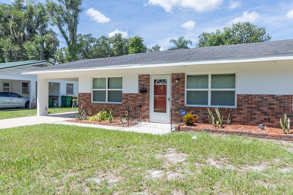 106 North Kentucky Avenue - 1